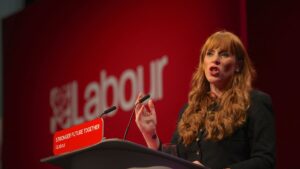 Disegno di legge sui diritti dei lavoratori: i ministri elogiano la partnership con le imprese