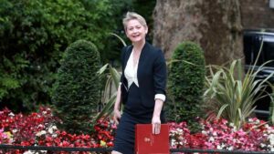 I numeri dei migranti scendono ulteriormente dopo le restrizioni sui visti