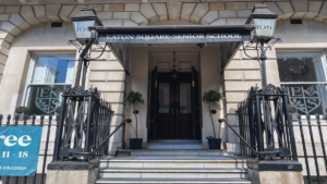 Insegnante licenziato perde causa per discriminazione razziale