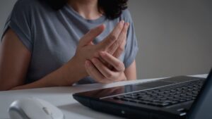 La richiesta di discriminazione sul lavoro ibrido viene respinta in tribunale