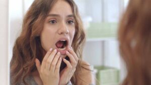 Ignoranza diffusa dei legami tra salute dentale, fisica e mentale – sondaggio