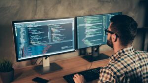 Il MAC esaminerà annualmente la carenza di competenze nei settori chiave