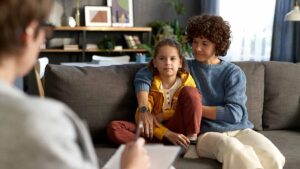 Il governo pubblica una guida sull'uso delle agenzie nel lavoro sociale