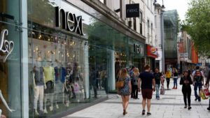 Next Issues: avviso di parità salariale, nonostante l'aumento dei profitti