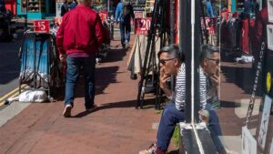 I britannici valutano la salute come scarsa, ma migliore di quella degli Stati Uniti per quanto riguarda l’obesità, l’ipertensione e il colesterolo