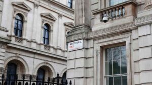 La legge sui diritti del lavoro di questa settimana “potrebbe richiedere anni” per entrare in vigore