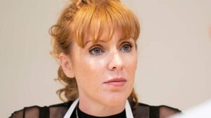 Legge sui diritti del lavoro: nove mesi di libertà vigilata tra 28 riforme