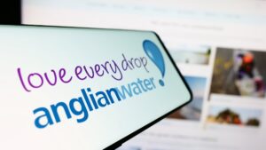 Un dipendente di Anglian Water ha "molestato" dopo l'intervento chirurgico