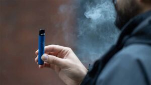 Un milione di persone che non hanno mai fumato ora vaporizzano regolarmente: studiate