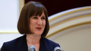 Supporto qualificato per Reeves dopo il discorso a Mansion House