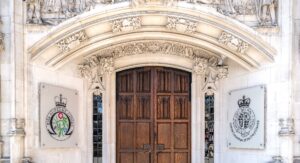 Udienza alla Corte Suprema per definire la definizione di "donna"