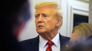 I dipendenti federali hanno offerto 8 mesi di retribuzione per dimettersi