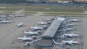 L'espansione di Heathrow potrebbe creare 100.000 posti di lavoro