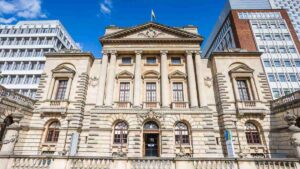 Aviva Apprenticeships: "Quando investi nelle persone, rimangono"