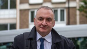 Boss del servizio civile: tre giorni in carica sono "circa"