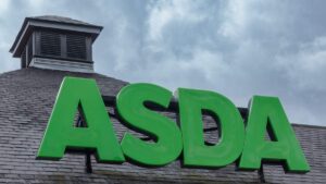 I lavoratori ASDA avanzano alla fase finale in parità di retribuzione