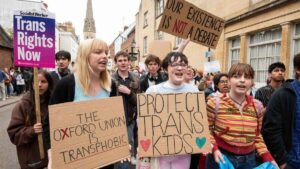 Attacchi dell'Università del Sussex Kathleen Stock Libertà di discorso