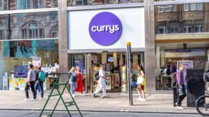 Currys aumenta la retribuzione oraria del 6%