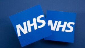 Lo schema di ritenzione del NHS si traduce in un tasso di logoramento decennio