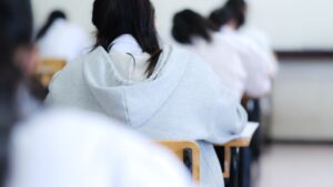 Gli insegnanti potrebbero colpire se il premio di retribuzione non è migliorato