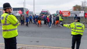 ACAS Host Talks per End Birmingham Bin Strike