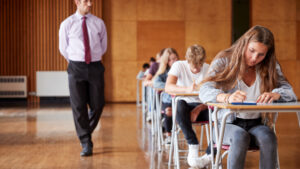 Due terzi dei dirigenti scolastici che soffrono di cattiverti mentali