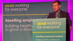 Il ministro difende il disegno di legge sui diritti di lavoro alla conferenza ACAS