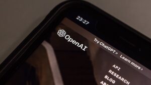 Cadere in lavori entry-level legati all'ascesa degli strumenti di intelligenza artificiale