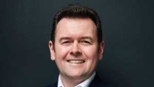 Le risorse umane e i leader dell'occupazione sono caratterizzati nella lista degli onori del compleanno di King