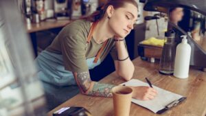 Lavoratori con secondi posti di lavoro ai massimi storici