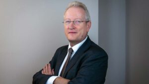 Acas per esplorare l'uso dell'IA come metà dice il conflitto in ascesa