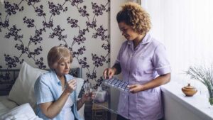 Immigrazione: enorme caduta dei visti per gli operatori sanitari e cure