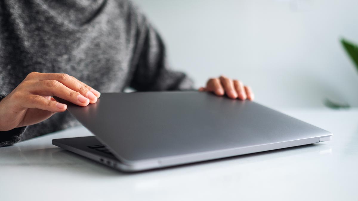 Traffico web dell'8% inferiore dalle 15:00 del venerdì estivo