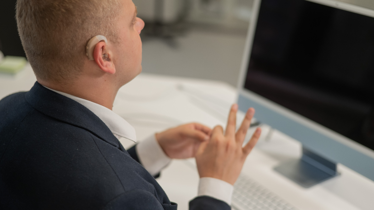 Gestione delle valutazioni del rischio per i dipendenti non udenti o per la perdita dell'udito