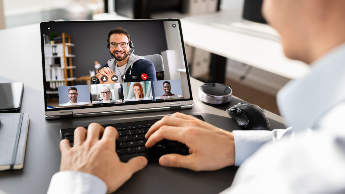 I lavoratori ibridi che resistono ai mandati RTO e desiderano una settimana di quattro giorni