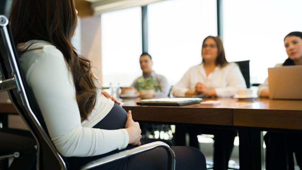 I manager ammettono discriminare le donne in gravidanza