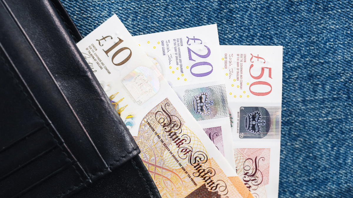 Paga i premi sentendosi più stretti dal dicembre 2021