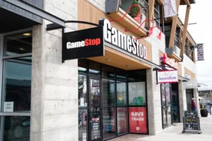 GameStop fissa la retribuzione del CEO interamente legata alle prestazioni