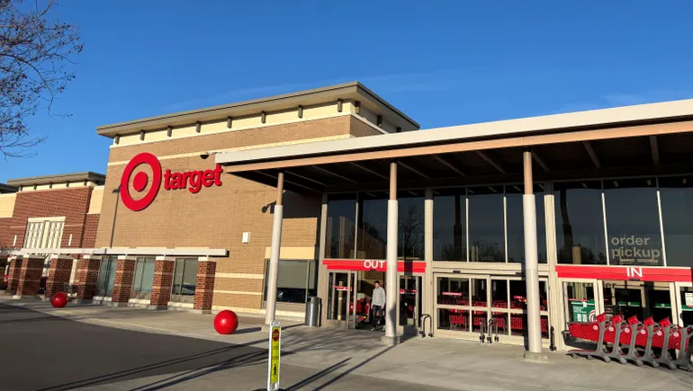 Il nuovo CEO di Target firma una lettera in cui chiede la "diminuzione delle tensioni" in Minnesota