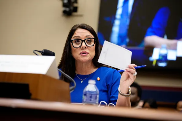 Il quadro di alfabetizzazione dell'intelligenza artificiale di DOL incoraggia l'apprendimento esperienziale e le competenze "umane".