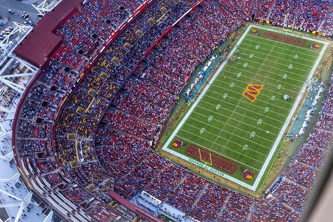 I comandanti della NFL pagano 1 milione di dollari per risolvere la causa per molestie sul posto di lavoro DC