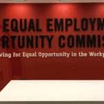 Il rispetto delle preferenze basate sulla razza dei clienti viola il Titolo VII, avverte la causa EEOC
