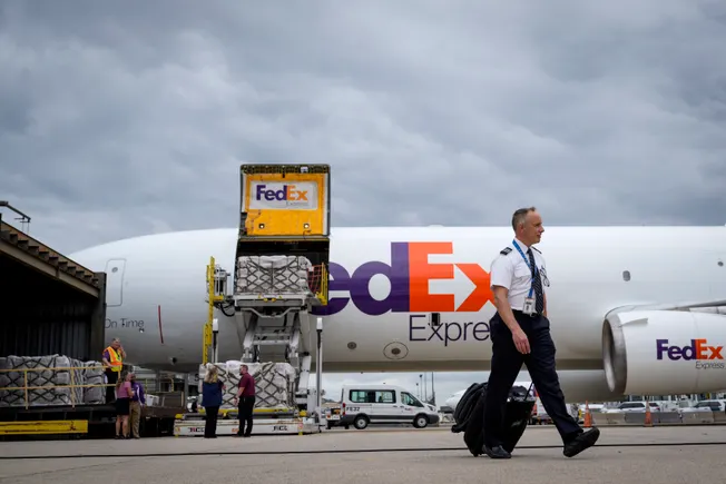 FedEx, il sindacato dei piloti raggiunge un accordo contrattuale provvisorio