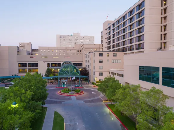 Il centro medico di Tulsa consente ai lavoratori di pompare solo se è disponibile "personale sufficiente", afferma DOL