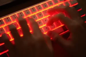 La piattaforma di reclutamento del settore dell’intelligenza artificiale deve far fronte a numerose cause legali per violazione dei dati