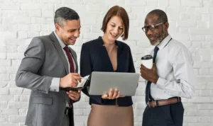 Le più grandi sfide dell’intelligenza artificiale non sono tecniche: sono umane