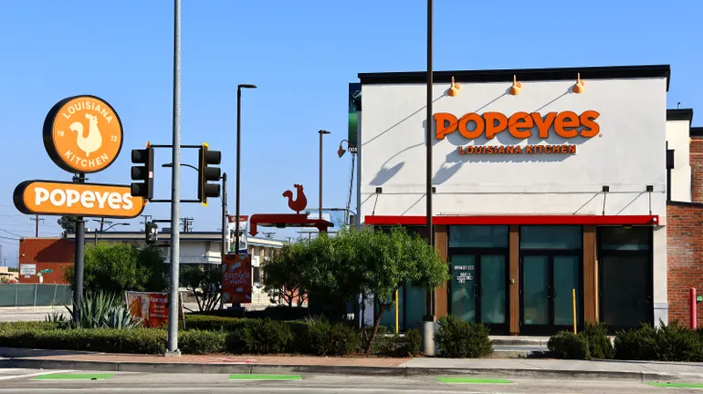 Popeyes evita la causa per le scansioni delle impronte digitali, ma il tribunale lascia la porta aperta per rifare