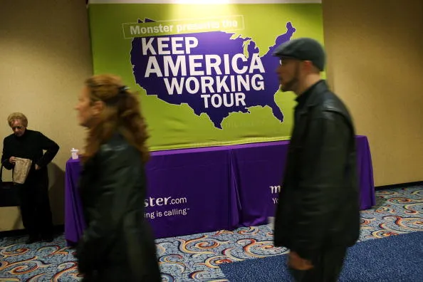 Rocket Resume accusa Monster, proprietario di CareerBuilder, di "inganno" nel mercato della creazione di curriculum