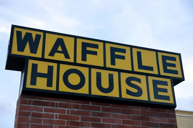 Waffle House non è responsabile per un lavoratore che ha accoltellato un cliente in faccia, afferma l'11° Circuito
