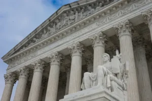 Corte Suprema per determinare se i dipendenti della scuola possono fare causa ai sensi del Titolo IX